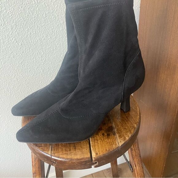 Worthington Size 11 Elegant Black Suede Women's Ankle Boots - Picture 4 of 8